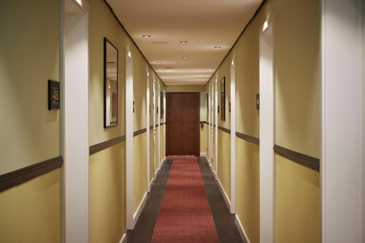 Hotell Wide 4*